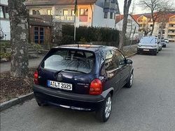 Blau Gebraucht 2000 Opel Corsa Kleinwagen | 399 € (Guter Preis)