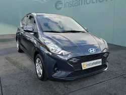Grau Gebraucht 2024 Hyundai i10 Kleinwagen | 17.040 € (Fairer Preis)