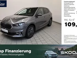 Grau Gebraucht 2024 Skoda Fabia Selection Limousine | 21.340 € (Fairer Preis)