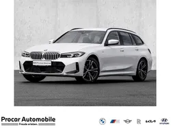Weiß Gebraucht 2024 BMW 330 M Sport Kombi | 39.480 €