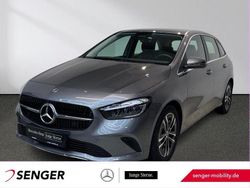 Grau Gebraucht 2024 Mercedes 180 Progressive Limousine | 28.590 € (Guter Preis)