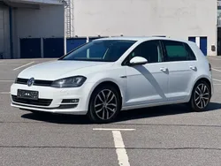 Weiß Gebraucht 2016 VW Golf VII LOUNGE Limousine | 10.990 € (Fairer Preis)