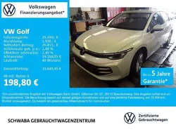 Oryxweiß perlmutteffekt Gebraucht 2024 VW Golf VIII Life Limousine | 29.390 € (Fairer Preis)