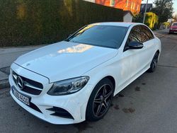 Weiß Gebraucht 2019 Mercedes C300 AMG line Limousine | 22.400 € (Fairer Preis)