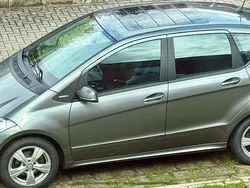 Grau Gebraucht 2011 Mercedes A180 Avantgarde Limousine | 6.800 € (Fairer Preis)