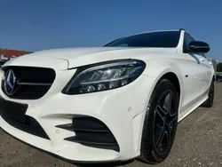Weiß Gebraucht 2020 Mercedes C300e AMG Kombi | 18.999 € (Fairer Preis)