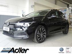 Deep black perleffekt (metallic) Gebraucht 2021 VW Golf VIII Active Kleinwagen | 33.770 €