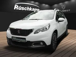 Weiss Gebraucht 2019 Peugeot 2008 Active SUV | 12.880 € (Guter Preis)