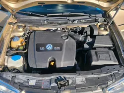 Gold Gebraucht 2001 VW Golf IV Kleinwagen | 3.599 € (Etwas zu teuer)