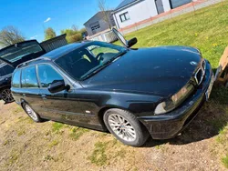 Schwarz Gebraucht 2003 BMW 530 Kombi | 2.900 € (Guter Preis)