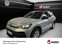 Oyster silver metallic Gebraucht 2024 VW Tiguan R-line SUV | 53.970 € (Fairer Preis)