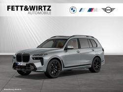 Brooklyn grau metallic Gebraucht 2025 BMW X7 M Sport SUV | 96.834 € (Superpreis)