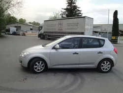 Silber Gebraucht 2008 Kia Ceed LX Limousine | 2.950 € (Fairer Preis)