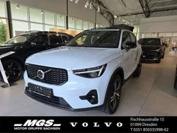 Cloud blue, solid / solid Gebraucht 2024 Volvo XC40 Plus SUV | 36.480 € (Fairer Preis)