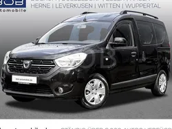 Perlmuttschwarz met Gebraucht 2020 Dacia Dokker Comfort Van | 17.444 € (Etwas zu teuer)