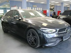 Grau Gebraucht 2022 Mercedes C300 Avantgarde Limousine | 38.980 € (Fairer Preis)