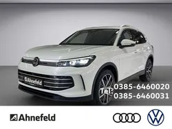 Oryxweiss perlmutteffekt Gebraucht 2024 VW Tiguan Elegance SUV | 53.490 €