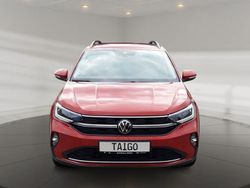 Kings red metallic Gebraucht 2025 VW Taigo Life SUV | 29.900 € (Teuer)