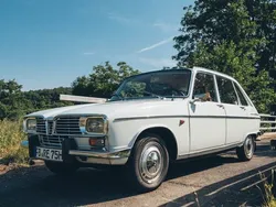 Weiß Gebraucht 1970 Renault R6 Limousine | 9.500 €