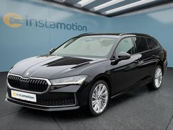 Schwarz Neu 2025 Skoda Superb Kombi | 51.799 € (Etwas zu teuer)