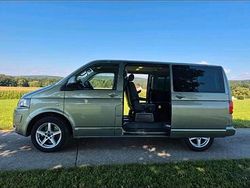 Grün Gebraucht 2011 VW T5 Van | 17.900 €