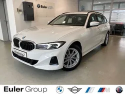 Weiss Gebraucht 2024 BMW 318 Kombi | 31.990 € (Guter Preis)