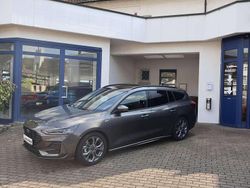 Polarsilber Gebraucht 2023 Ford Focus ST-Line Kombi | 24.750 € (Fairer Preis)
