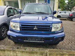 Blau Gebraucht 2005 Mitsubishi Pajero Intense SUV | 2.200 € (Etwas zu teuer)