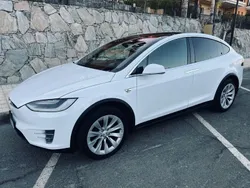 Weiß Gebraucht 2016 Tesla Model X SUV | 29.800 €