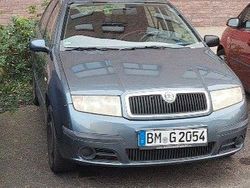 Grau Gebraucht 2006 Skoda Fabia Classic Kleinwagen | 950 € (Guter Preis)