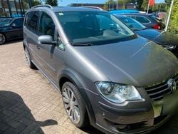 Grau Gebraucht 2008 VW Touran Cross Van / Kleinbus | 5.500 € (Superpreis)