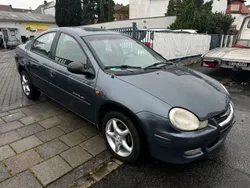 Grün Gebraucht 2001 Chrysler Neon Limousine | 1.999 €