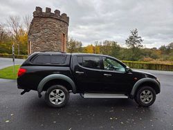 Schwarz Gebraucht 2007 Mitsubishi L200 Abholung | 11.900 € (Teuer)