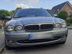 Grau Gebraucht 2004 Jaguar XF Kombi | 2.550 €