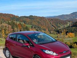 Rot Gebraucht 2009 Ford Fiesta Titanium Kleinwagen | 5.500 € (Teuer)