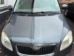 Grau Gebraucht 2006 Skoda Roomster Van / Kleinbus | 2.750 €
