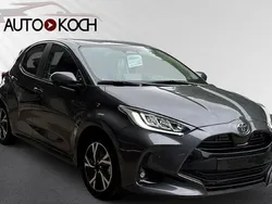Grau Neu 2025 Toyota Yaris Hybrid Limousine | 23.590 € (Guter Preis)