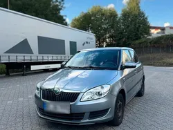 Grau Gebraucht 2012 Skoda Fabia Kleinwagen | 3.700 € (Guter Preis)