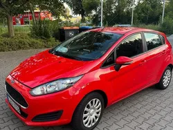 Rot Gebraucht 2017 Ford Fiesta Kleinwagen | 4.800 €