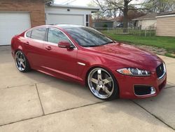 Rot Gebraucht 2012 Jaguar XF Limousine | 22.000 €