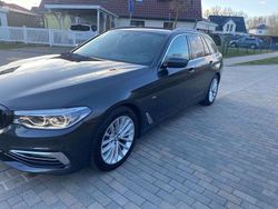 Schwarz Gebraucht 2018 BMW 530 Luxury Line Kombi | 23.999 € (Fairer Preis)