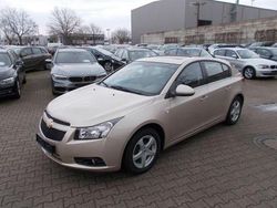 Beige Gebraucht 2012 Chevrolet Cruze LTZ Limousine | 6.900 € (Etwas zu teuer)