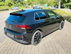 Schwarz Gebraucht 2022 VW Golf VIII Limousine | 19.650 € (Fairer Preis)