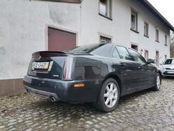 Grau Gebraucht 2005 Cadillac STS Limousine | 3.690 €
