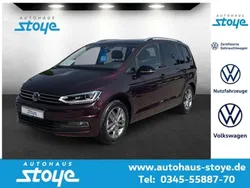 Rot Gebraucht 2019 VW Touran IQ Drive Van / Kleinbus | 25.279 € (Fairer Preis)