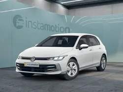 Weiß Gebraucht 2024 VW Golf VIII Limousine | 26.320 € (Guter Preis)
