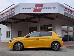 Gelb Gebraucht 2023 Peugeot 208 Kleinwagen | 15.400 € (Fairer Preis)