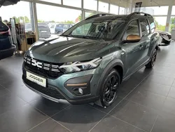 Grün Neu 2025 Dacia Jogger Extreme Limousine | 23.280 € (Fairer Preis)