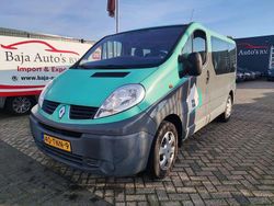 Grau Gebraucht 2012 Renault Trafic Van / Kleinbus | 6.049 €