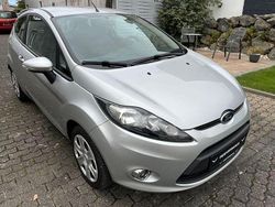 Grau Gebraucht 2012 Ford Fiesta Champions Edition Kleinwagen | 4.499 € (Fairer Preis)